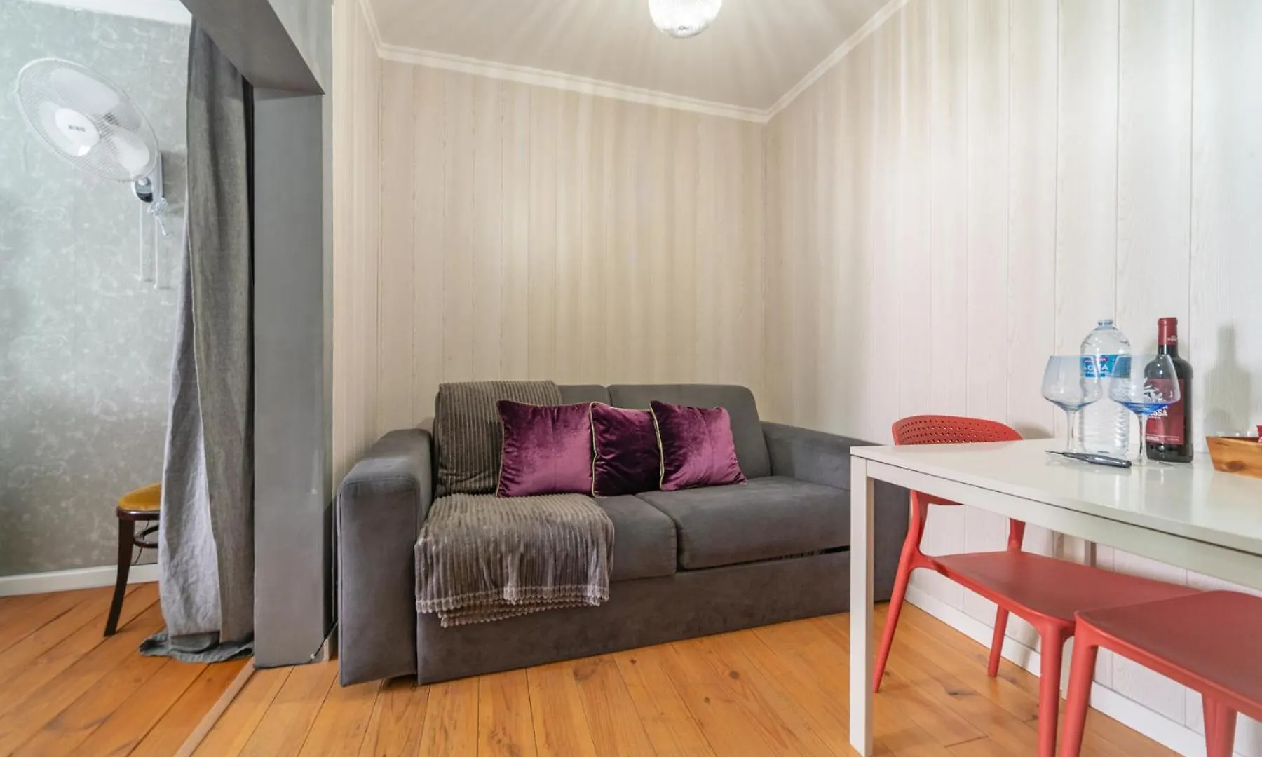 Apartment In Bairro Alto 1 - Lisbon Charm